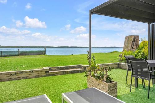Dolphin Shores — 4-Star Luxury Hotel in Corlette, Australia