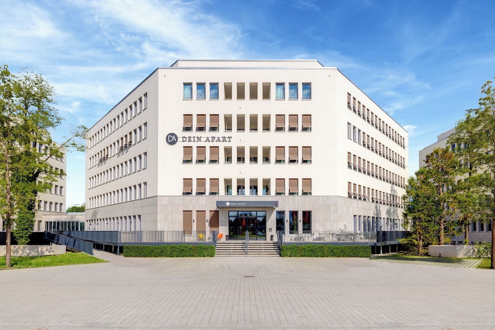 Dein Apart München — 4-Star Luxury Hotel in Unterfoehring, Germany