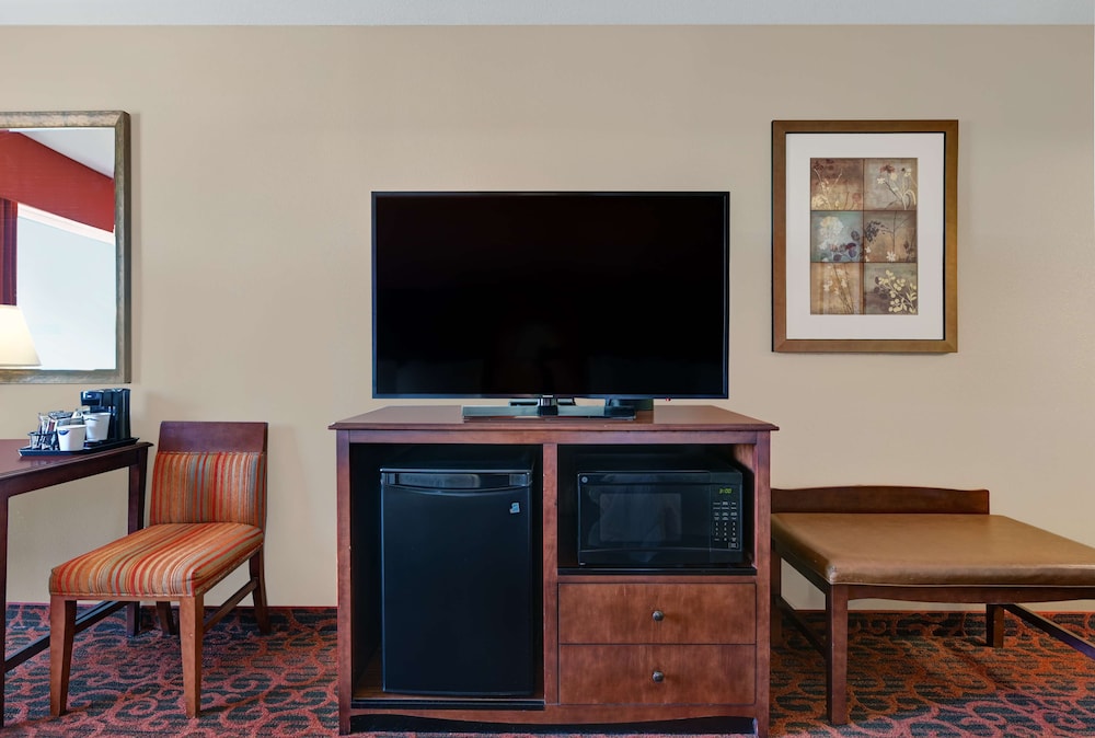 Hampton Inn Lordsburg - photo 18