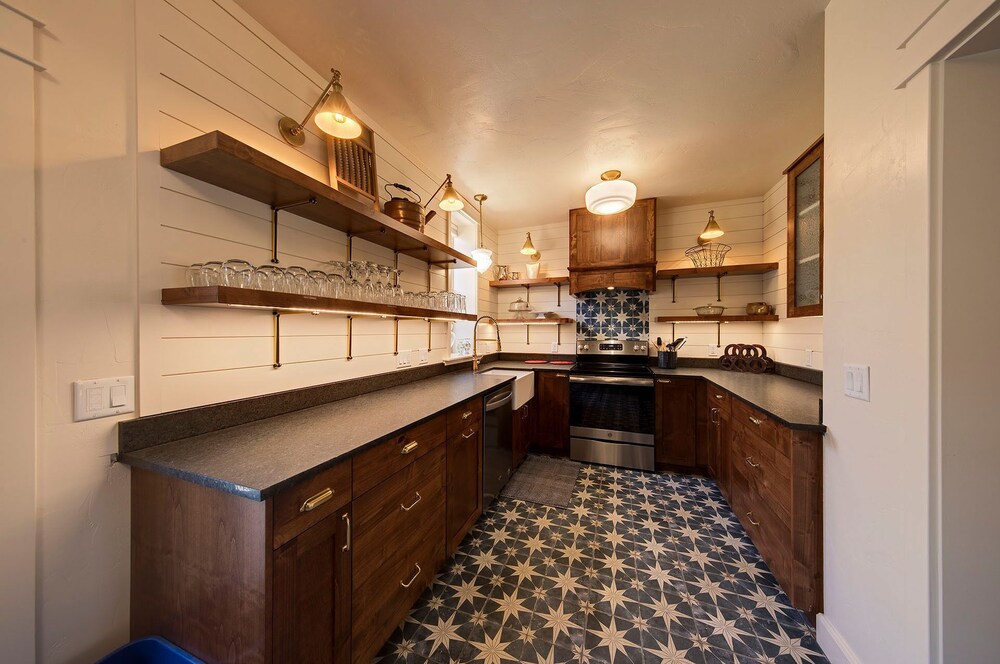 Cali Cochitta Vacation Rentals - photo 34