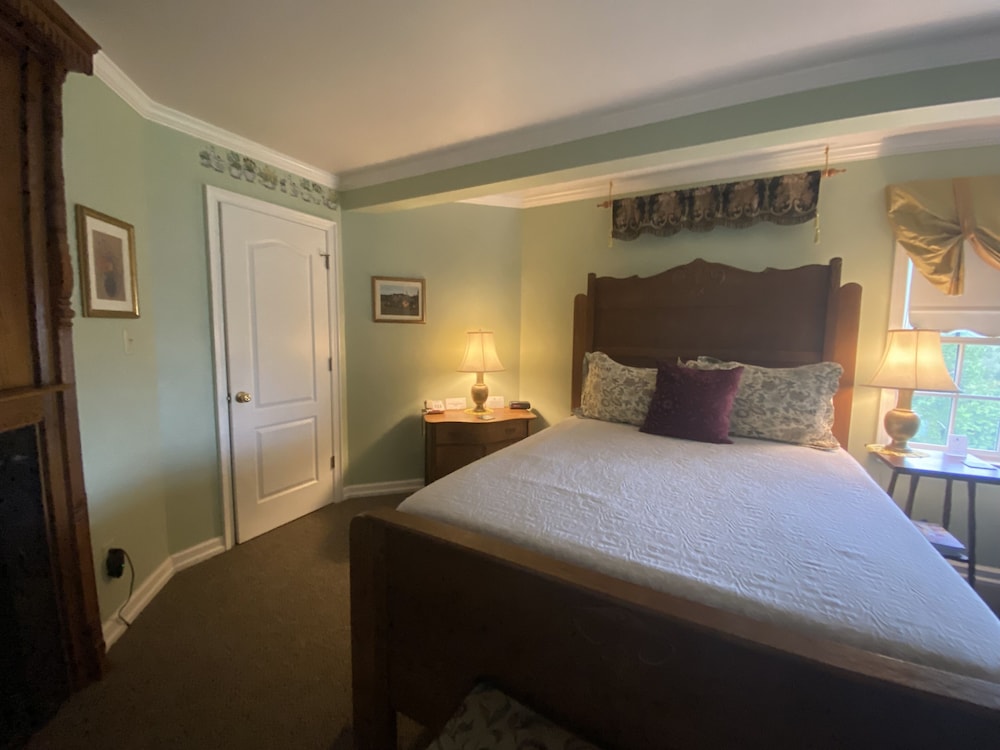 The Cypress Inn Bed & Breakfast - photo 55