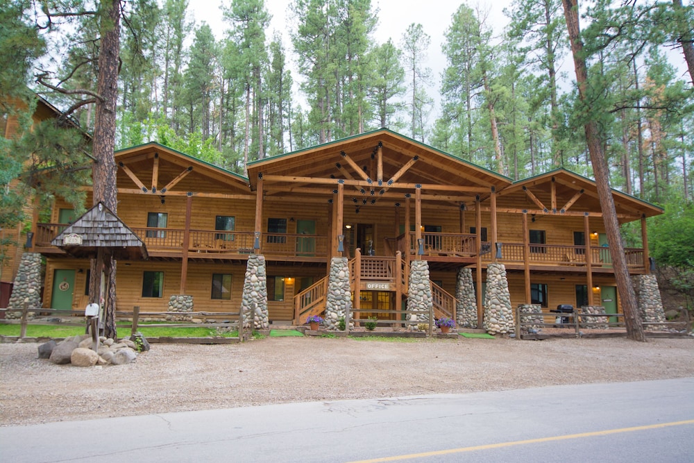 Upper Canyon Inn & Cabins - photo 165