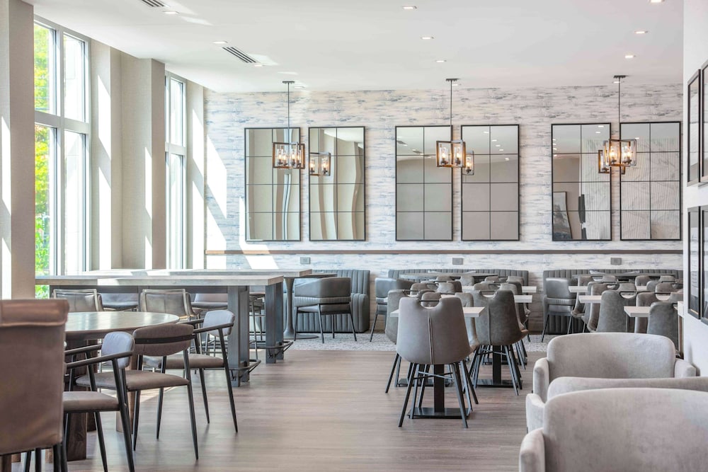 Homewood Suites by Hilton Boston Logan Airport Chelsea - photo 38