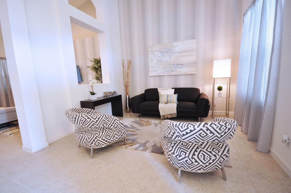 Solterra Resort by VHC Hospitality - photo 22
