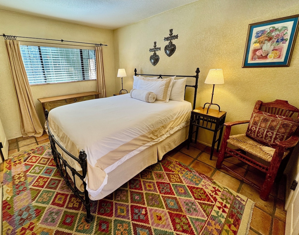 Blue Iguana Inn - photo 23