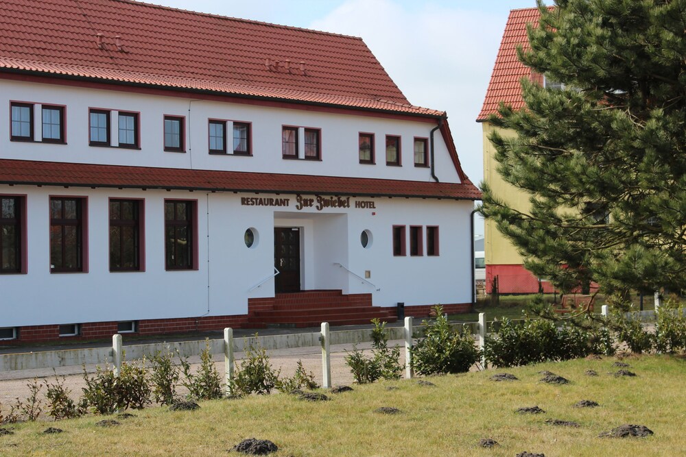Hotel Garni Zur Zwiebel — hotel in Kroeslin