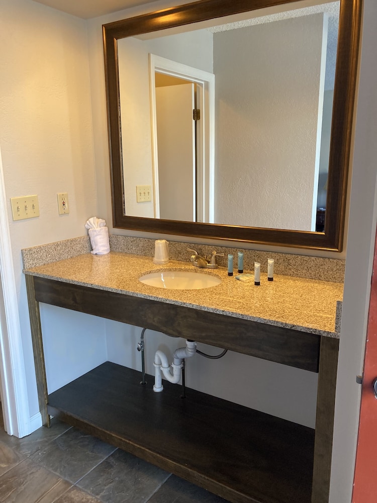 Park Lane Motel - photo 30