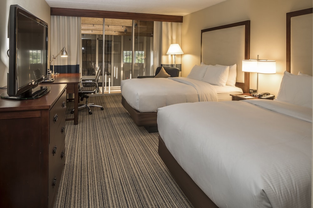DoubleTree by Hilton Pittsburgh Cranberry - photo 23