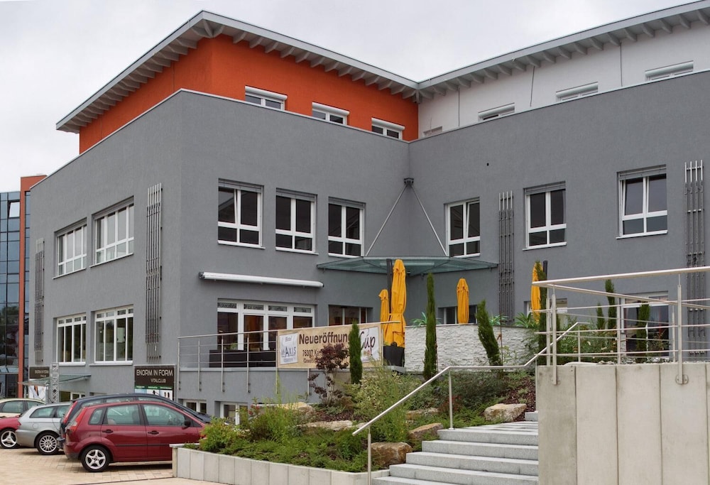 Hotel Maxis — Ettlingen