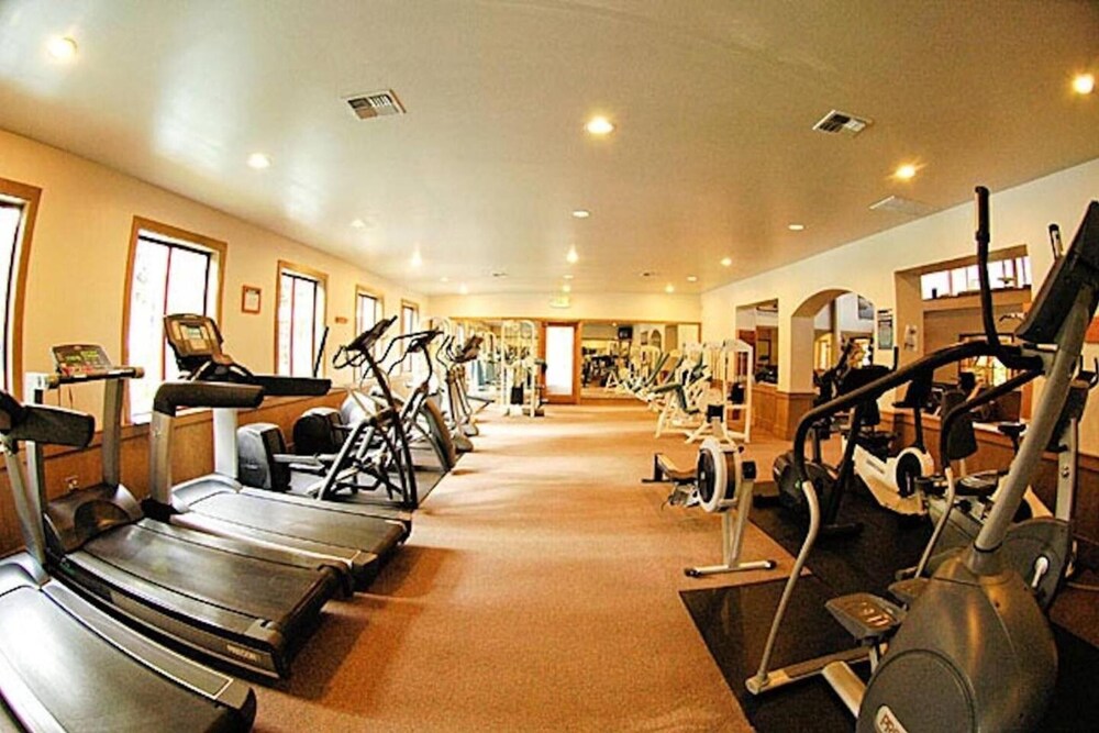 Sockeye by Avantstay Modern 2 BR Condo w Access to Northstar Resort Community - photo 24