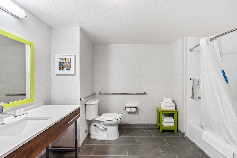 Hampton Inn & Suites Lathrop - photo 35