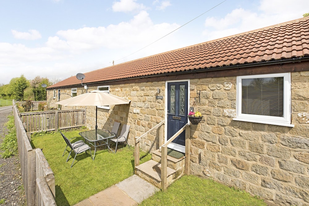 Plum Cottage — 4-Star Luxury Hotel in Knaresborough, United Kingdom