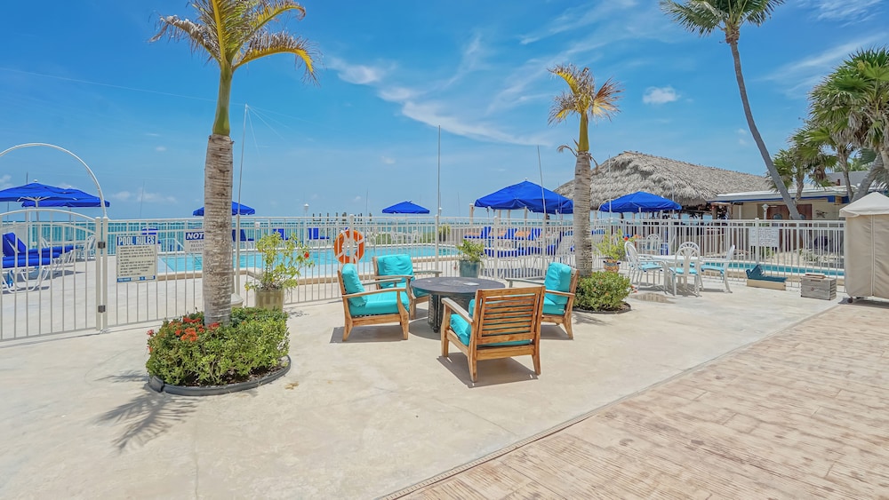 Glunz Ocean Beach Hotel & Resort - photo 41