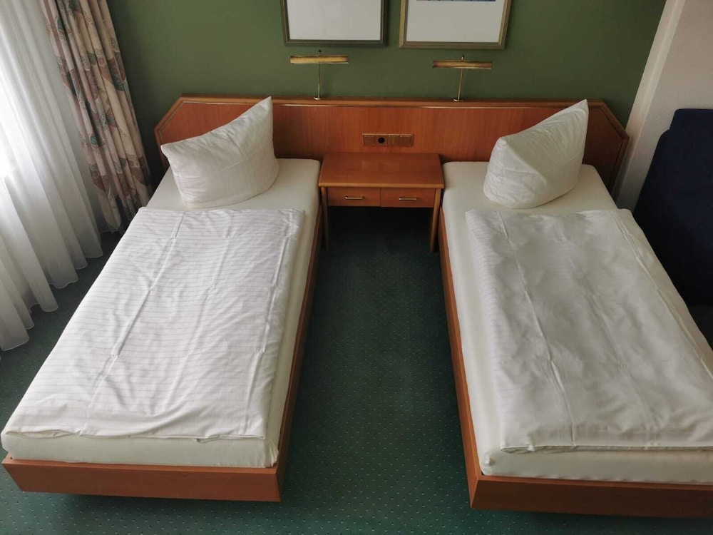 KHGM Kaiserhof Hotel GmbH — Fuerstenwalde — photo 3