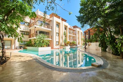 Dorian Gray Pool & Beach Club Access & 300mbps WIFI — 4-Star Luxury Hotel in Tulum, Mexico