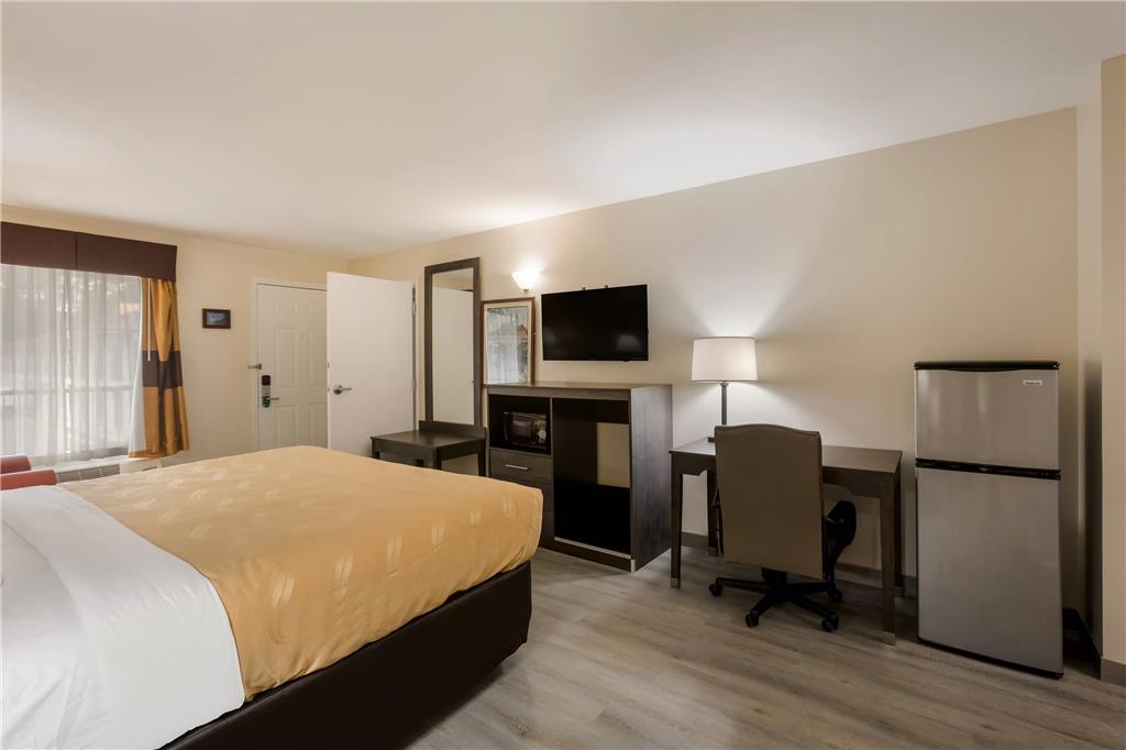 Quality Inn & Suites Greensboro near Lake Oconee - photo 28