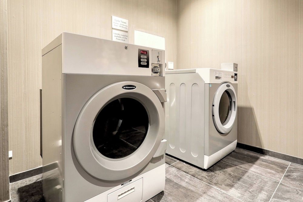 Courtyard by Marriott North Brunswick - photo 24