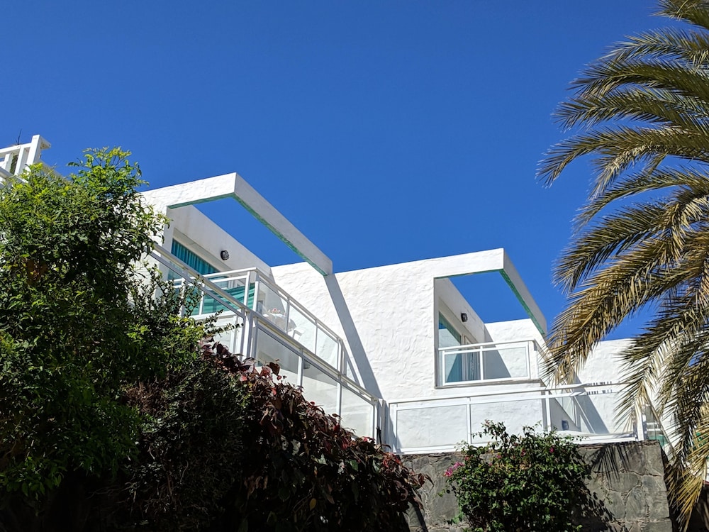 Apart hotel Acapulco Ocean View in San Bartolome De Tirajana, Spain