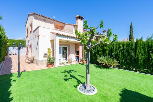 Isla Bonita in Mont-Roig Del Camp, Spain