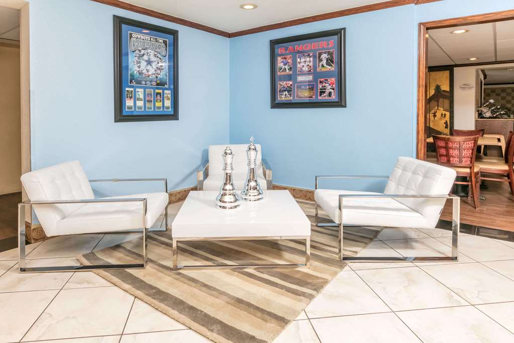 Baymont by Wyndham Arlington At Six Flags Dr - photo 2