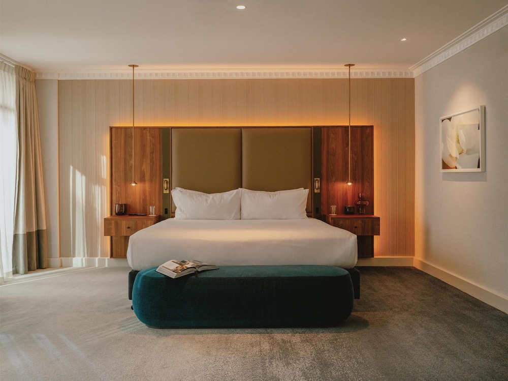 Parmelia Hilton Perth — 5-Star Luxury Hotel in Perth, Australia