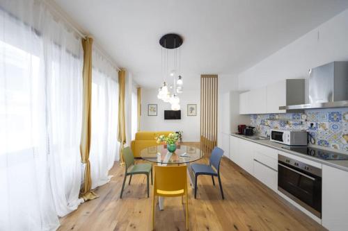 Vatican Steps Suite Mary Strollingrome — 4-Star Luxury Hotel in Rome, Italy