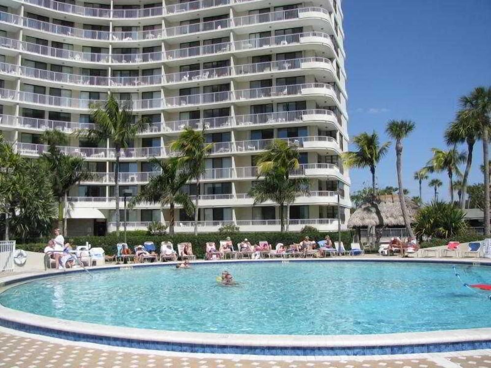 Southsea Tower Apartments Marco Island - photo 7