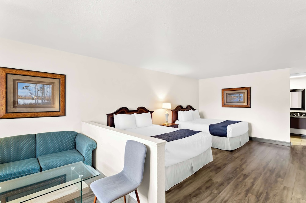 Surestay Plus Hotel by Best Western Susanville - photo 9