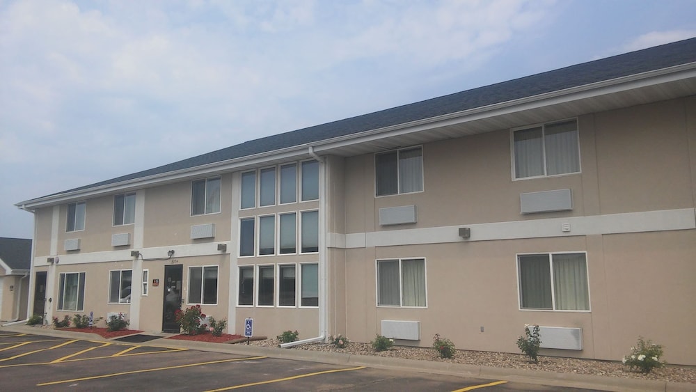 Bilmar Inn & Suites Dell Rapids Near Sioux Falls - photo 143