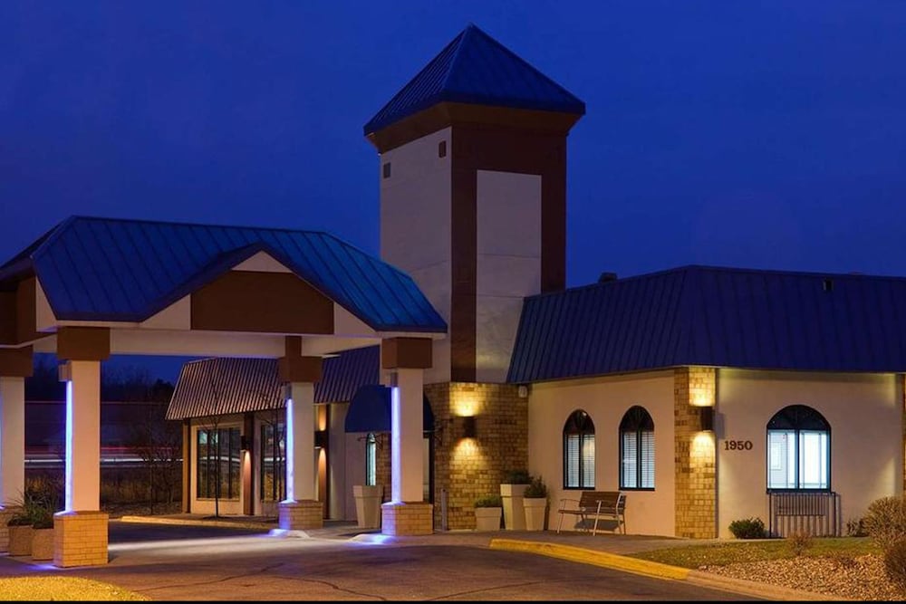 Blue Way Inn Eagan Extended Stay - photo 35