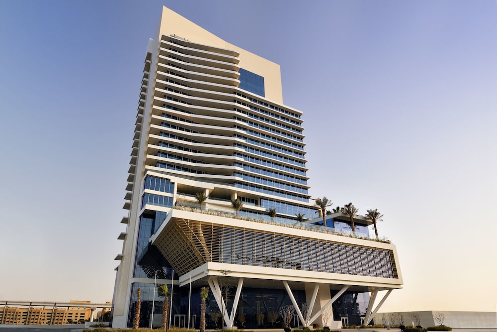 Grand Plaza Mövenpick Media City — 5-Star Luxury Hotel in Dubai, United Arab Emirates