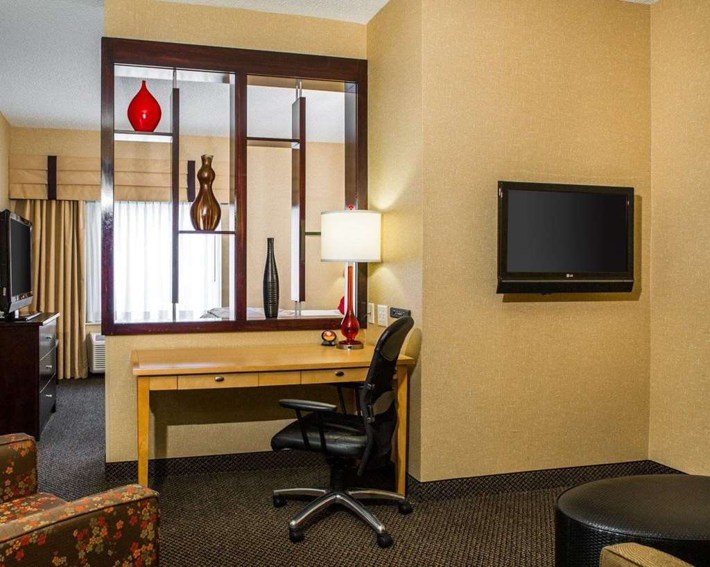 Cambria Hotel Traverse City - photo 15