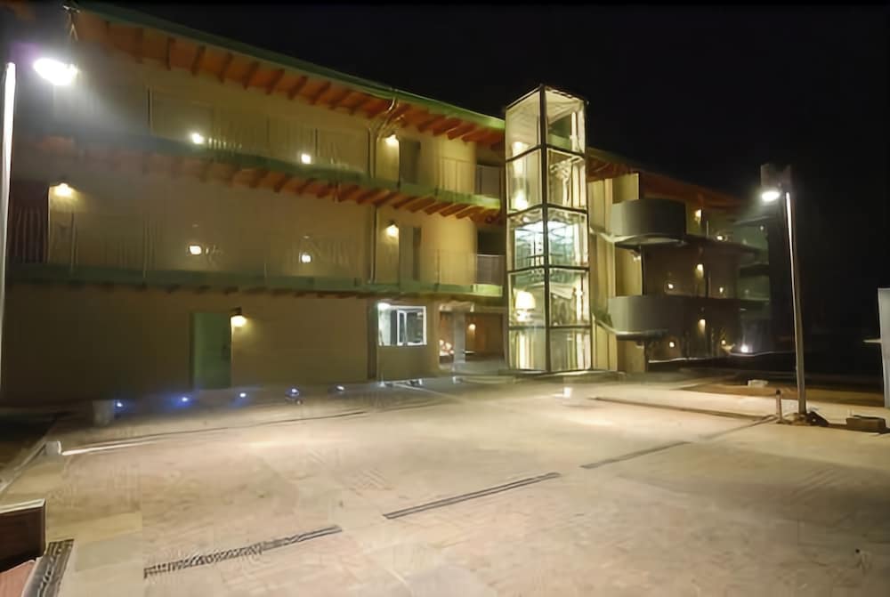 Residence & Suites Solaf — 4-Star Luxury Hotel in Bonate Sopra, Italy