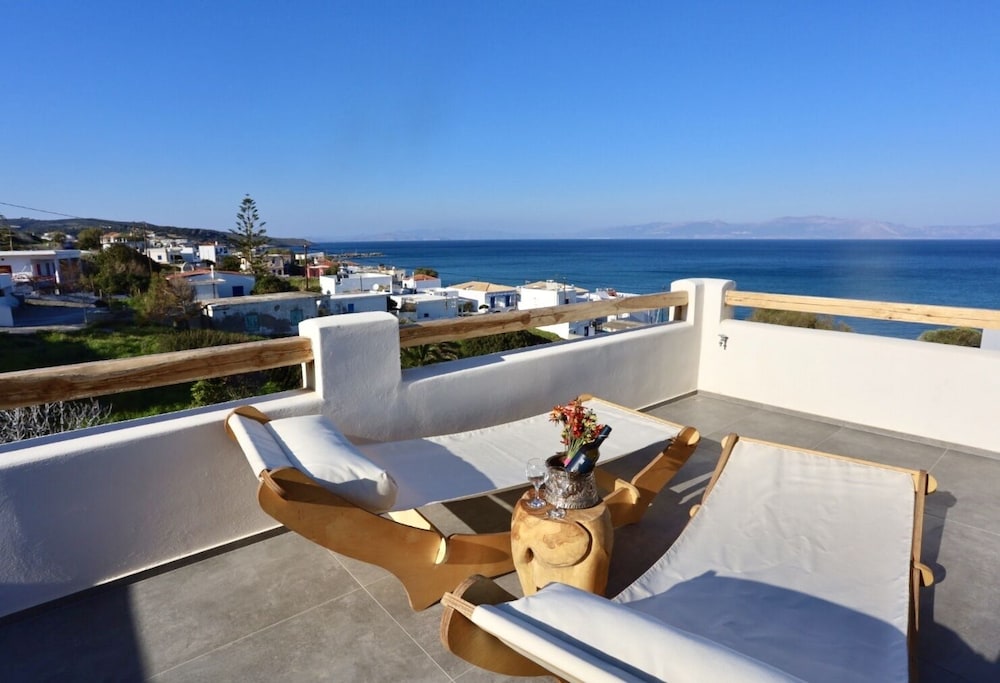 Alsea Seafront Apartments — 4-Star Luxury Hotel in Kythira, Greece