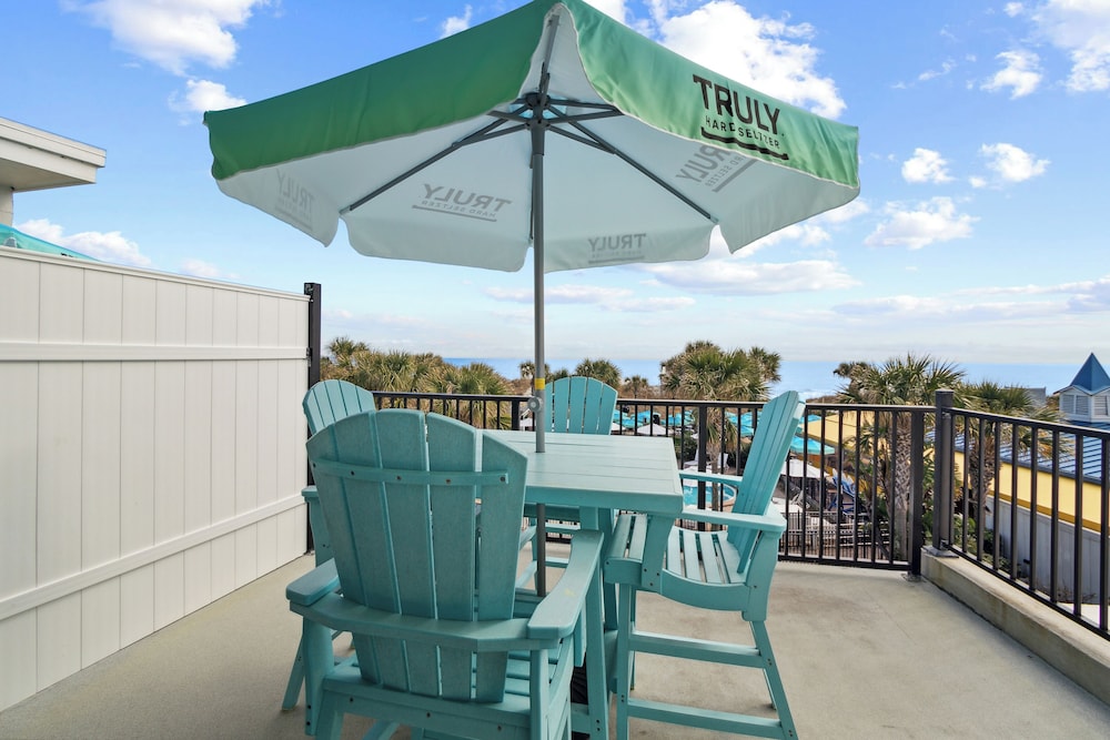 Seahorse Oceanfront Inn - photo 62