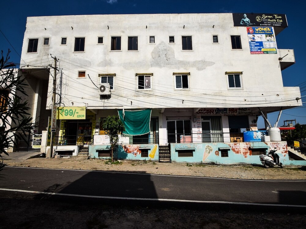 Collection O Sector 14 in Udaipur, India