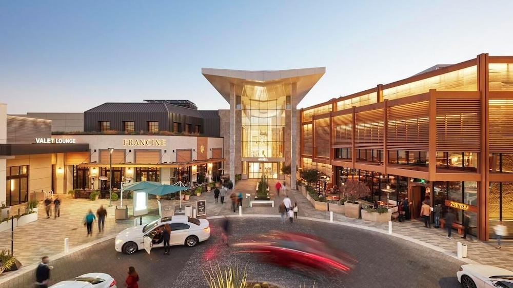 DoubleTree Suites by Hilton Phoenix - photo 83