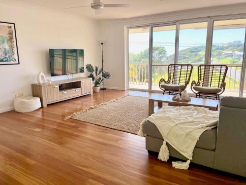 77 Underwood Road — Forster