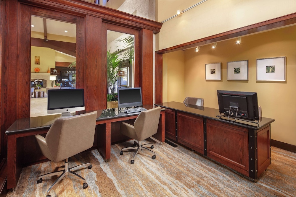 DoubleTree by Hilton Ontario Airport - photo 69