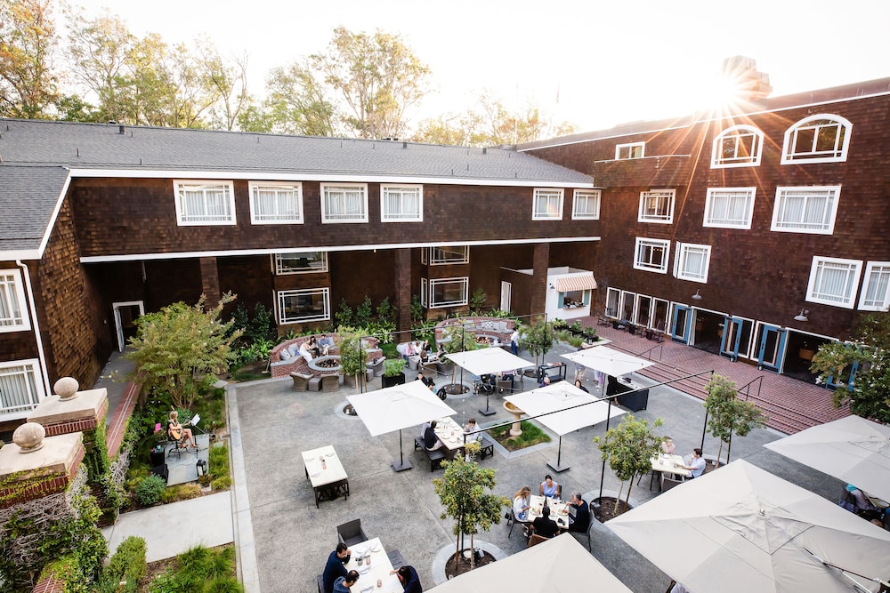 The Stanford Park Hotel - photo 34
