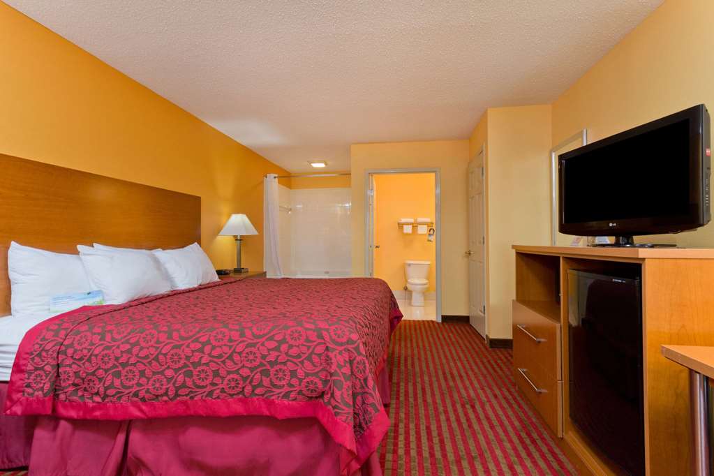 Days Inn by Wyndham Franklin - photo 20