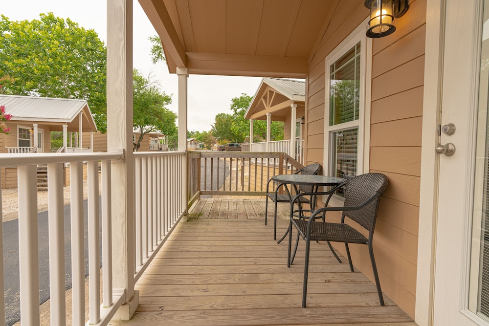 Sun Retreats Texas Hill Country - photo 11