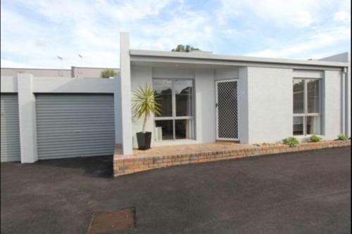 Self Contained Unit Close to the Beach — Cowes — photo 5