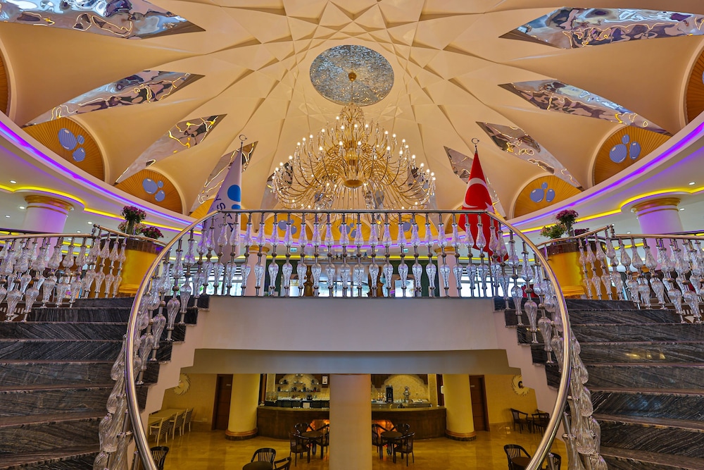 Crystal Sunset Pearl Collection Ultimate All Inclusive — 5-Star Luxury Hotel in Side, Turkey