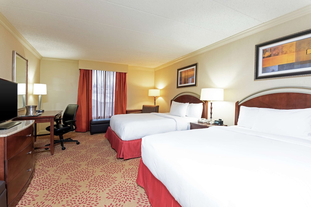 DoubleTree by Hilton Hotel Grand Rapids Airport - photo 11