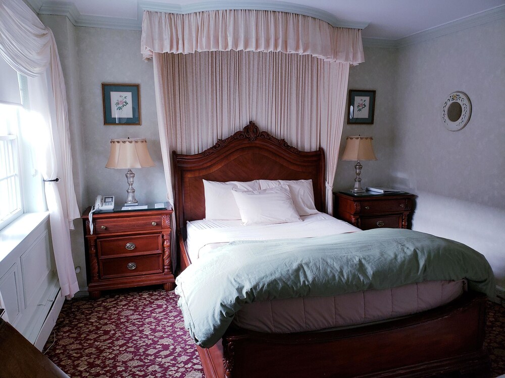 Lowell Inn - photo 69