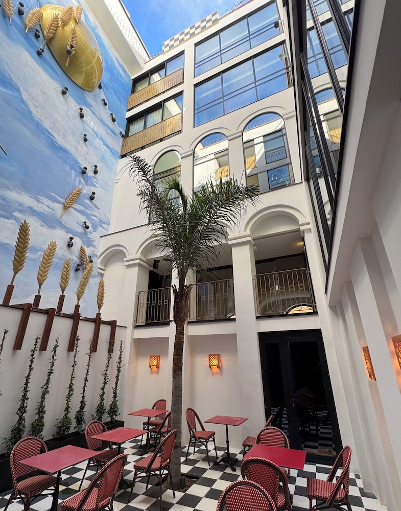 Hotel Divino By Fimedhotels — Figueres