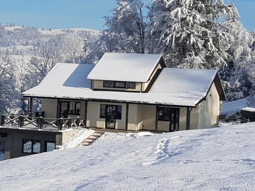 Shatiz - carbon neutral hotel in Unknown City