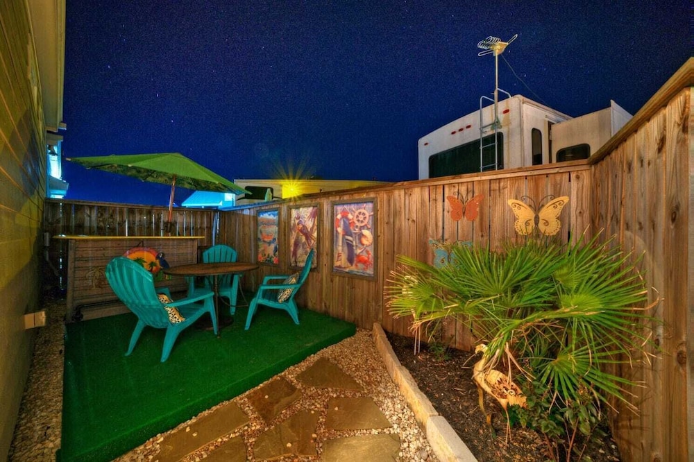 Shared Resort style Pool Playground Patio w Bar Tidal Times by Avantstay - photo 39