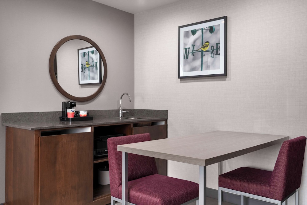 Hampton Inn Chicopee Springfield - photo 11